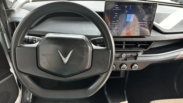 Vô lăng VF3